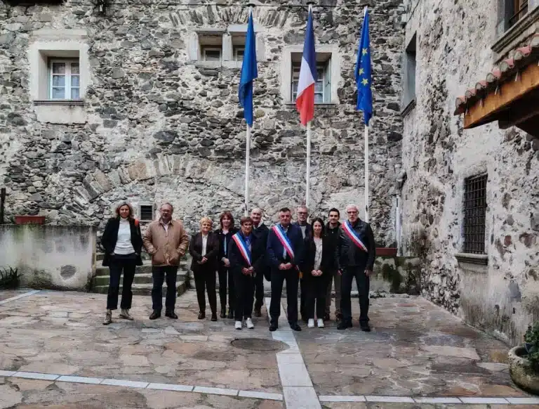 Mairie de Sournia : Le Maire, Yvon CRAMBES et ses assesseurs